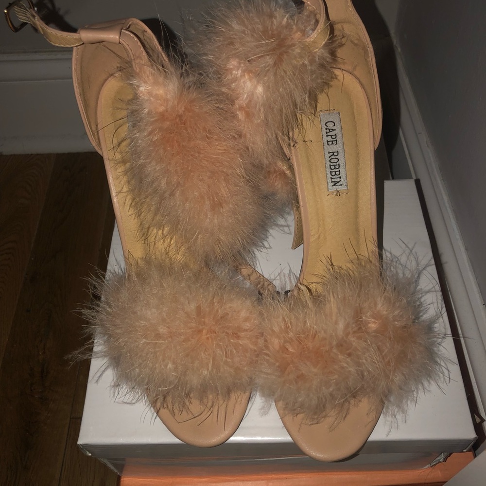 Beige Cape Robbin slippers/sandal heels